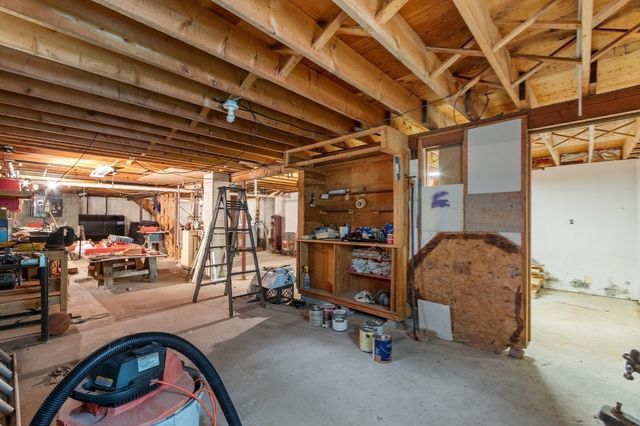 91 Searle Street, Georgetown, MA 01833