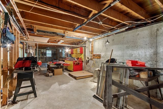 91 Searle Street, Georgetown, MA 01833