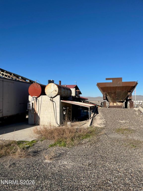 Image 15 of property listing at 22175 Summit Lake Trail, Lovelock, NV 89419