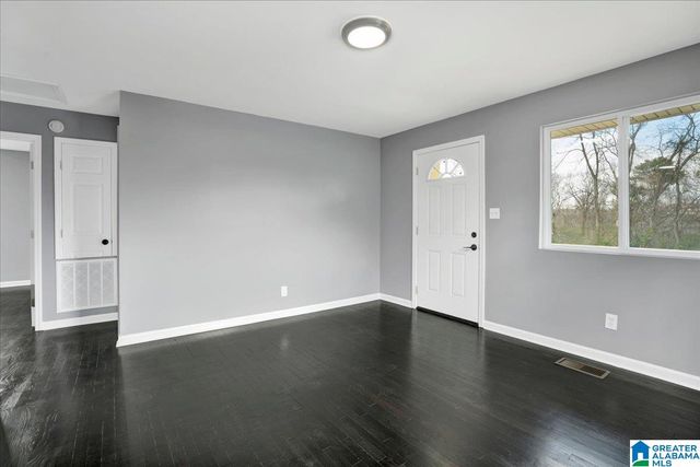 701 SEMINOLE CIRCLE, Fairfield, AL 35064