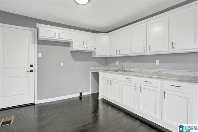 701 SEMINOLE CIRCLE, Fairfield, AL 35064