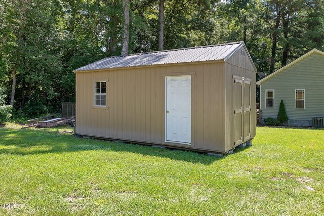 70 Young Road, Angier, NC 27501