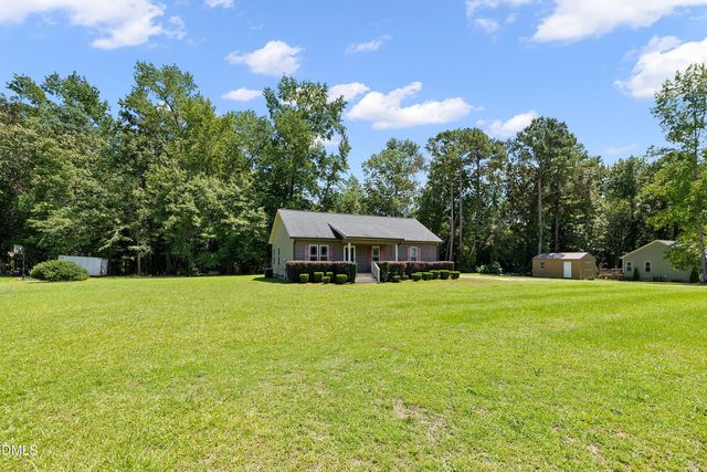 70 Young Road, Angier, NC 27501
