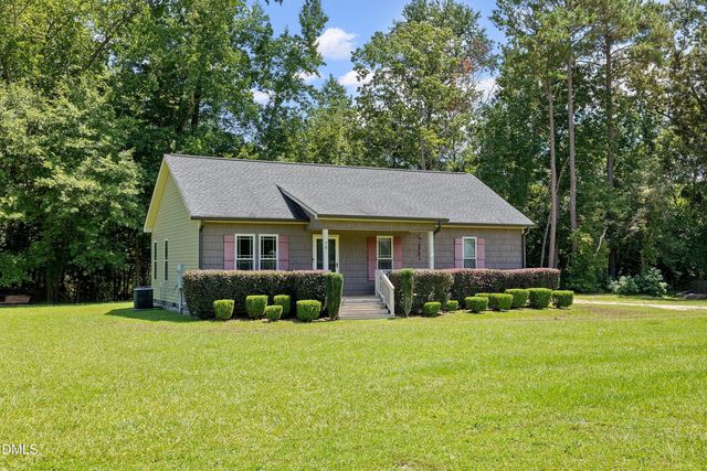 70 Young Road, Angier, NC 27501