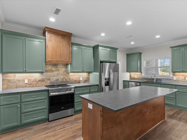 437 County Road 758, Enterprise, AL 36330