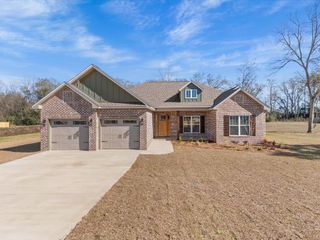 437 County Road 758, Enterprise, AL 36330