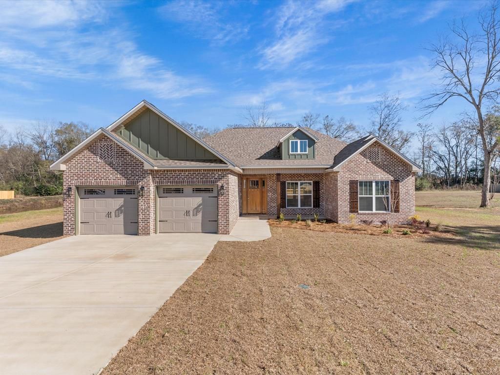 437 County Road 758, Enterprise, AL 36330