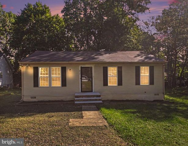 215 SPOTSWOOD RD, Locust Grove, VA 22508