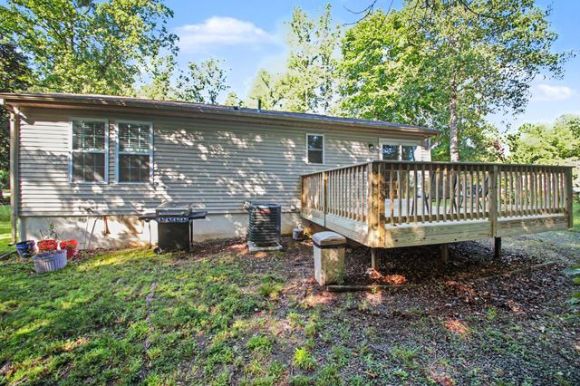 215 SPOTSWOOD RD, Locust Grove, VA 22508