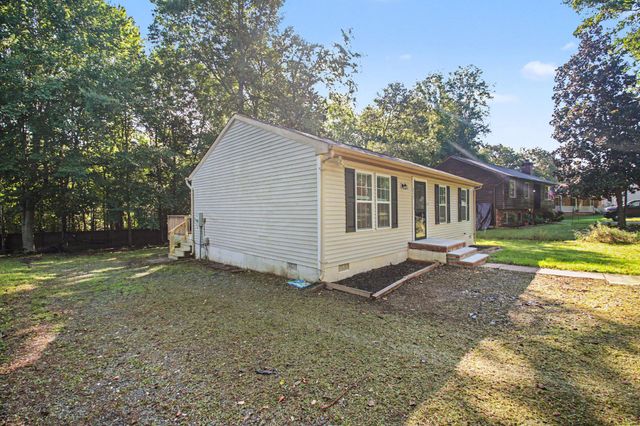 215 SPOTSWOOD RD, Locust Grove, VA 22508