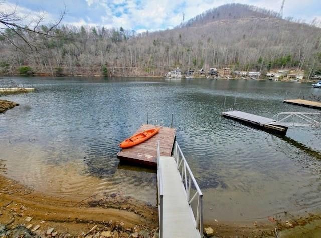 23 Moseley Way, Robbinsville, NC 28771
