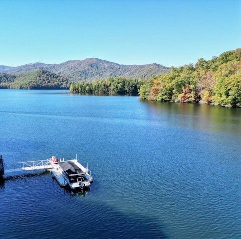 23 Moseley Way, Robbinsville, NC 28771