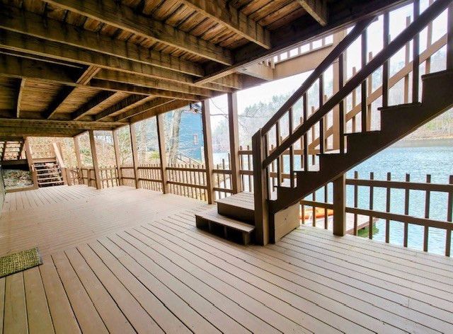 23 Moseley Way, Robbinsville, NC 28771