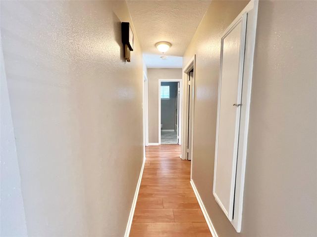 303 Brigadoon Lane, Friendswood, TX 77546