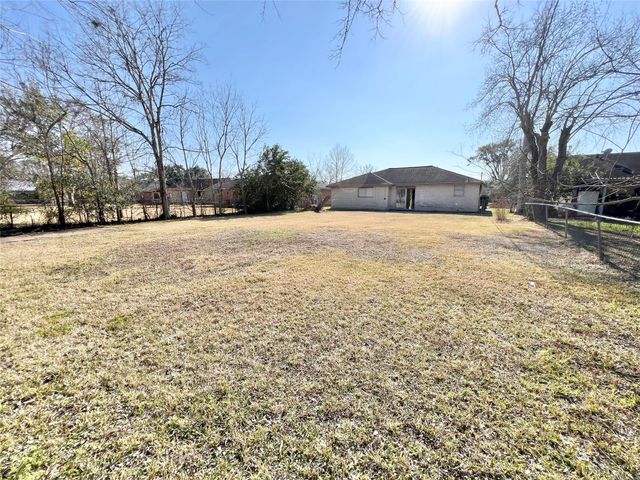 303 Brigadoon Lane, Friendswood, TX 77546