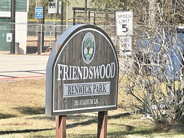 303 Brigadoon Lane, Friendswood, TX 77546