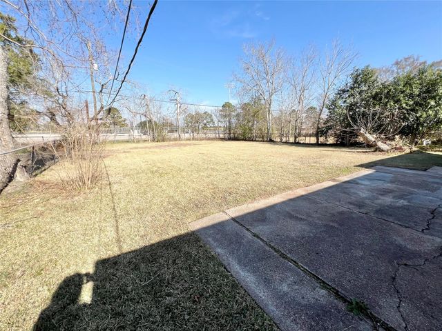 303 Brigadoon Lane, Friendswood, TX 77546