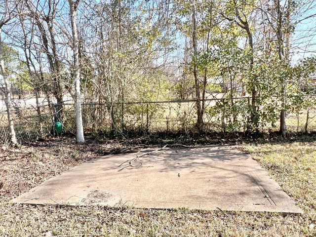 303 Brigadoon Lane, Friendswood, TX 77546