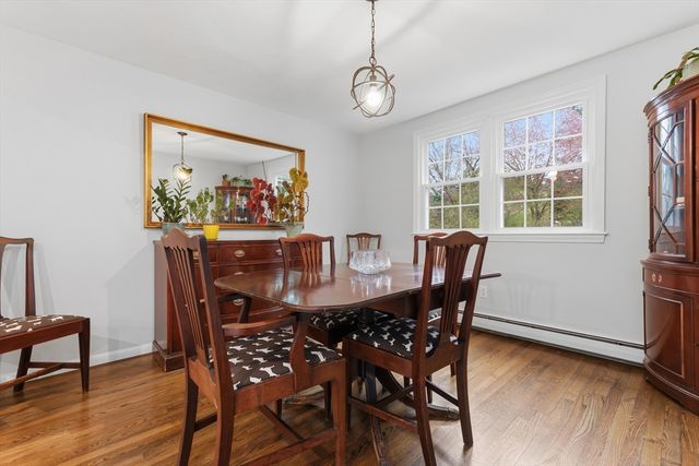 14 Fox Hill Rd, Framingham, MA 01701