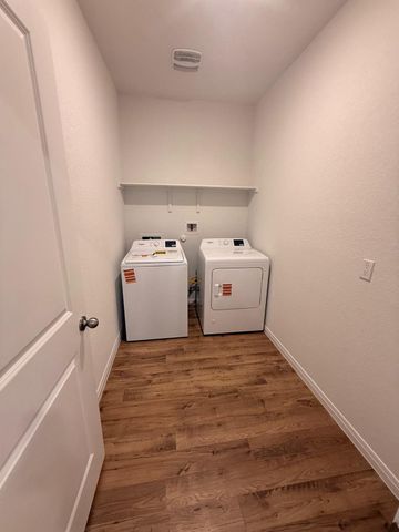 1940 Lazy Acres St, Leander, TX 78641