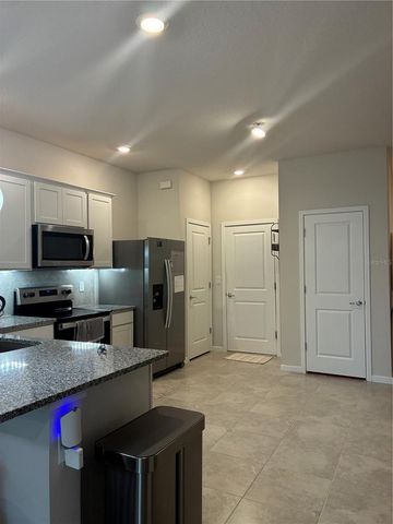 31371 AMBERVIEW BEND, Wesley Chapel, FL 33545