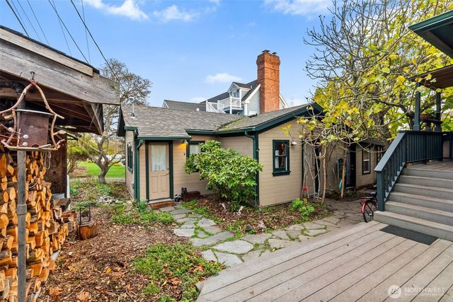 538 Adams Street, Port Townsend, WA 98368