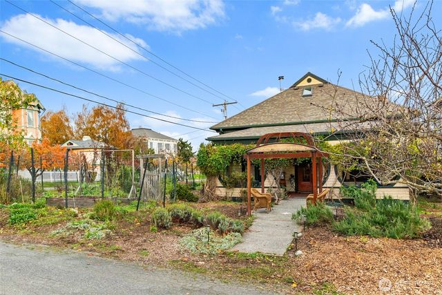 538 Adams Street, Port Townsend, WA 98368