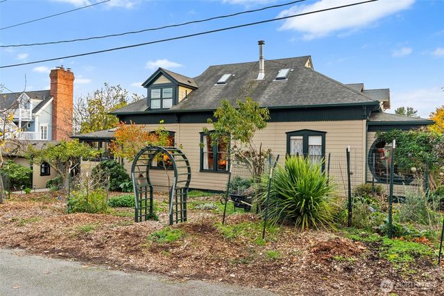 538 Adams Street, Port Townsend, WA 98368