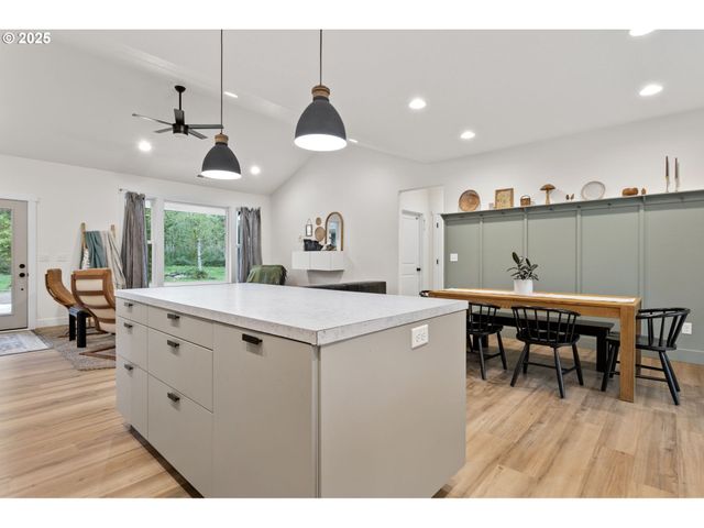 114 WILD DAISY Dr, Ariel, WA 98603