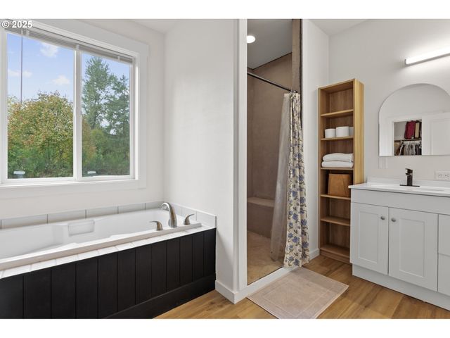 114 WILD DAISY Dr, Ariel, WA 98603