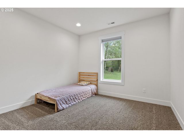 114 WILD DAISY Dr, Ariel, WA 98603