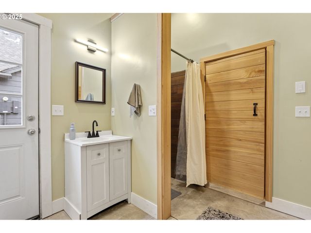 114 WILD DAISY Dr, Ariel, WA 98603