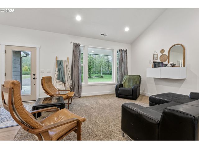 114 WILD DAISY Dr, Ariel, WA 98603