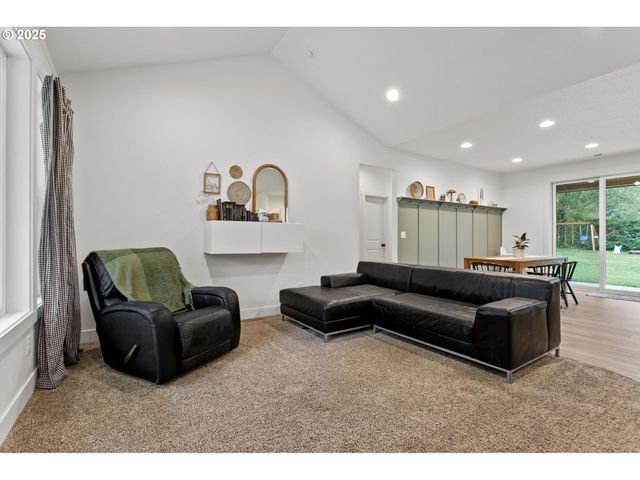 114 WILD DAISY Dr, Ariel, WA 98603