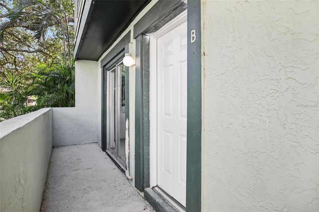 2906 LICHEN LANE B, Clearwater, FL 33760