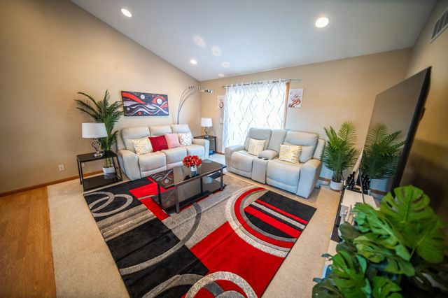 5047 Florence Drive NW, Rochester, MN 55901