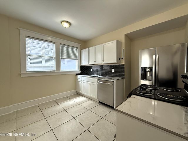 2330 PARK Street A, Jacksonville, FL 32204