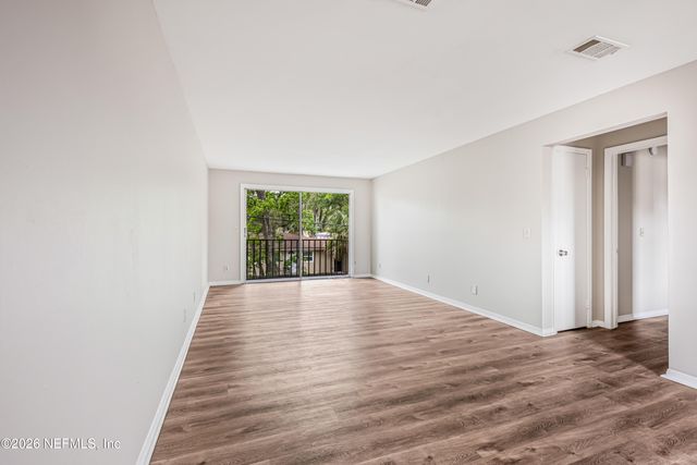 1716 EL CAMINO Road 6, Jacksonville, FL 32216