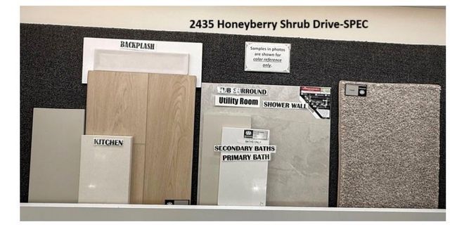 2435 Honeyberry Shrub Drive, Manvel, TX 77578