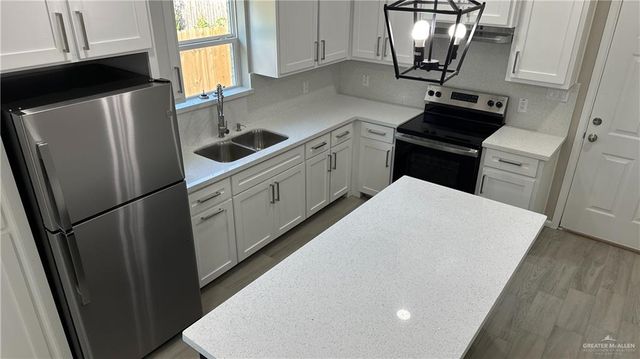 3711 Chapa Avenue, Palmview, TX 78572