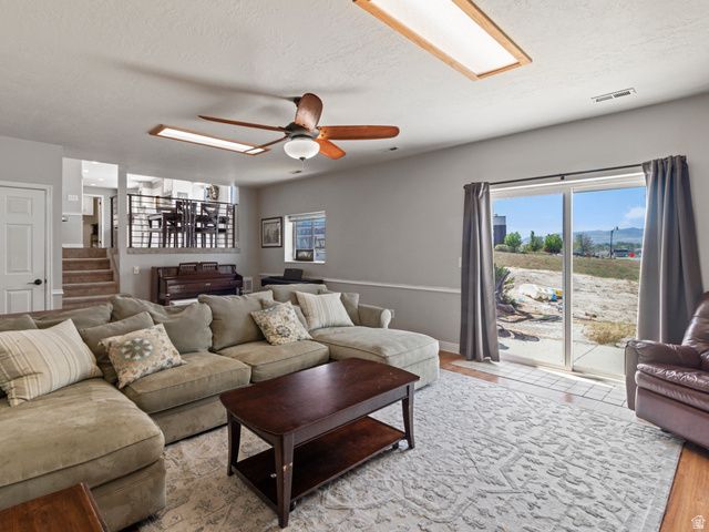 11356 S RICK CIR, South Jordan, UT 84095