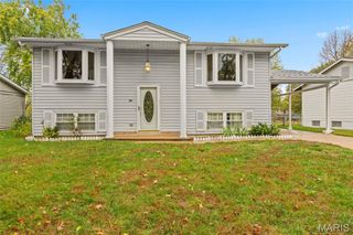 1273 Pequeno Lane, Fenton, MO 63026