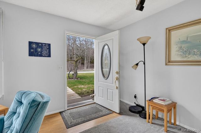 3318 Shawnee Trail, Pinckney, MI 48169