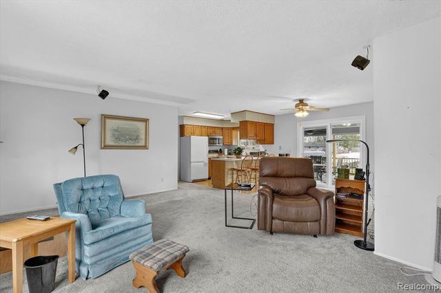 3318 Shawnee Trail, Pinckney, MI 48169