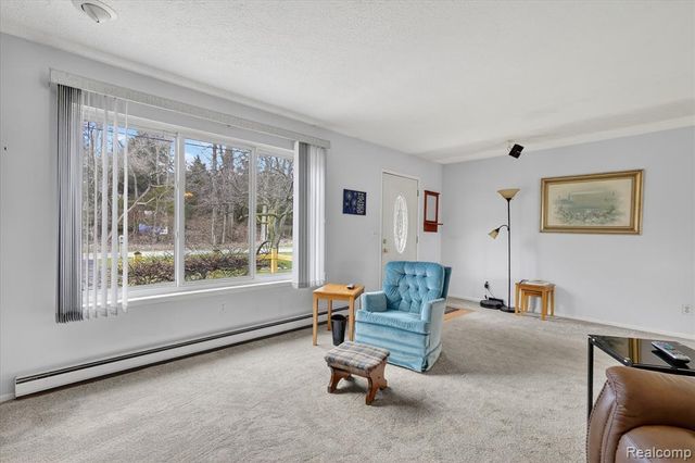 3318 Shawnee Trail, Pinckney, MI 48169