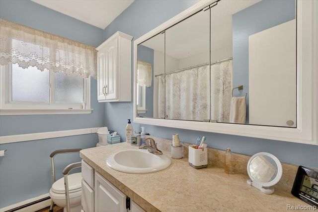 3318 Shawnee Trail, Pinckney, MI 48169