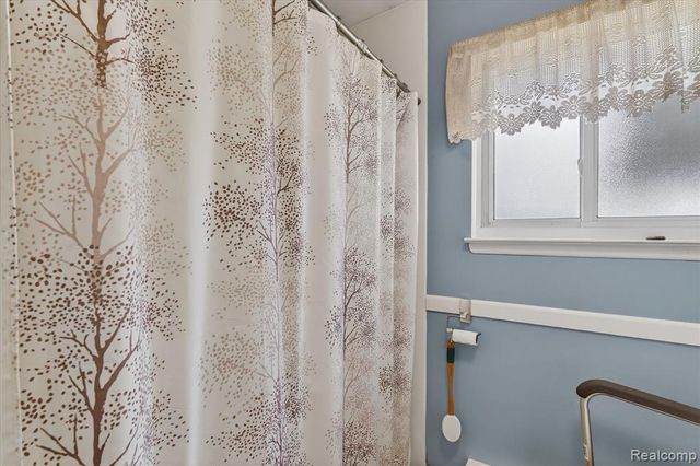 3318 Shawnee Trail, Pinckney, MI 48169