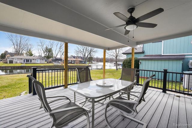 3318 Shawnee Trail, Pinckney, MI 48169