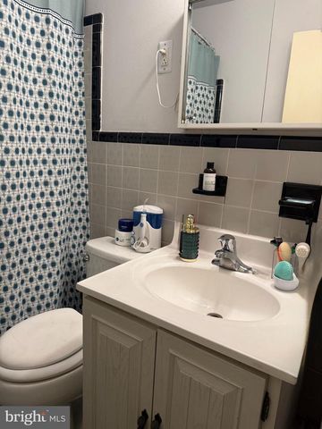 407 W LOGAN ST, Norristown, PA 19401