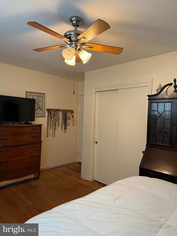 407 W LOGAN ST, Norristown, PA 19401